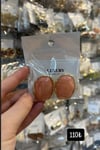 Toptan Antik Gold Kaplama Çelik Küpe - Turuncu Reçine Detaylı