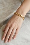 Xuping Toptan Gurmet Zincir Model Burgu Detaylı Gold Bileklik