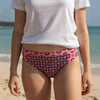 Kadın Plaj Giyim Gül Kurusu Çiçek Desenli Bikini Alt BB2561