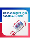Sensodyne Hassasiyet & Diş Eti Beyazlatıcı Diş Fırçası