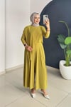 Asi̇metri̇k Pantolonlu Takım | Yağ Yeşi̇li̇
