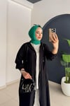 Mora Kap | Si̇yah