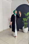 Mora Kap | Si̇yah