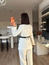 Beyaz Çift Kemerli Blazer Takım