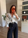 Beyaz Dantel Detaylı Gömlek Takım