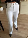 Beyaz Düz Kesim Jean