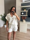 Beyaz Üstü Fermuarlı Şortlu Modal Takım