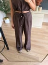 Kahve krinkıl kumaş crop pantolon takım