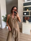 Marka Model Camel Aksesuarlı Yelek Pantolon Takım