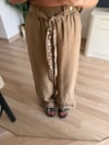 Marka Model Camel Aksesuarlı Yelek Pantolon Takım