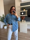 Marka Model İşlemeli Tensel Denim Gömlek