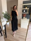Marka Model Siyah Yan Kuşaklı Elbise