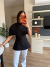 Siyah Pelerinli Staplez Bluz Takım