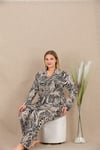 Arias Closet Büyük Beden Çizgili Düğmeli Uzun Kol Viskon Pijama Takımı