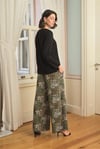 Arias Closet Çiçek Yaprak ve Etnik Desenli Uzun Kollu Pijama Takımı