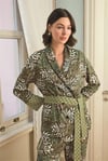 Arias Closet Çiçek Yaprak ve Etnik Desenli Pijama Takımı