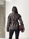 BELİ KEMERLİ DİK YAKA DERİ CEKET Kahverengi