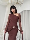 KELEBEK BROŞ DETAYLI MAXİ ELBİSE Kahverengi