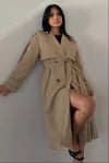 Kruvaze Yaka Kuşaklı Çift Düğmeli Oversize Trenç Ceket Bej
