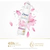 Dove Kadın Sprey Deodorant Lotus Çiçeği Kokusu Işıldayan Bakım 150 ml