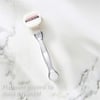 Gillette Venus ComfortGlide Sugarberry Kadın Tıraş Makinesi 5 Bıçaklı Jel Barlı Ergonomik Sap 1 Yedek Başlık