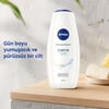 NIVEA Creme Soft Kremsi Dokunuş Banyo Ve Duş Jeli 500ml, Vücut Nemlendirici, Badem Yağı, Pürüzsüz Cilt