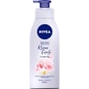 NIVEA Değerli Yağlar İçeren Vücut Losyonu Kiraz Çiçeği & Jojoba Yağı (400ml); Normal / Kuru Ciltler için;  24 Saat Nemlendirme ; Hızlı Emilen Losyon