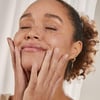 NIVEA Doğal Işıltı 10 Dakika Yüz Kağıt Maske 1 adet;Argan Yağı&Shea Yağı ile Yorgun Ciltler için Mükemmel Bakım;