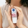 NIVEA Kadın Roll-on Deodorant Derma Control Clinical 50 ml, 96 Saat Koruma, C Vitamini, Kararma Karşıtı