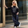 Siyah Yıldız Detaylı Sweat & Kot Pantolon Takım – Trend Kombin