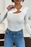 Kadın Altın Toka Aksesuarlı Pencere Detaylı Uzun Kollu Bluz 10131