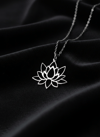 Gümüş Lotus Çiçeği Kolye