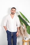 V YAKA TSHIRT