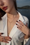 Parla Y Line Necklace