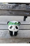 Panda Figürlü Dekoratif El Yapımı Sukulent Saksı - Çiçek Taçlı Sevimli Hediye (12cm)