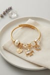Balık Charmlı Beyaz Renk Gold Bileklik