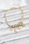Pirinç Gold Renk Ay Charm Model Charmlı Kadın Bileklik
