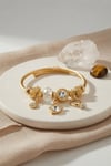 Swan Model Gold Renk Beyaz Charmlı Bileklik