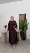 Bele Oturan Krep Elbise - Kahverengi
