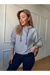 Çizgi Detaylı Gri Sweatshirt