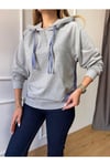 Çizgi Detaylı Gri Sweatshirt