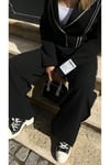 Dikiş Detaylı Siyah Crop Blazer Ve Pantolon Takım