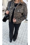 Kolları Kemerli Leopar Desenli Kaşe Mont