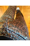 Leopar Saten Parlak Görünümlü Pantolon