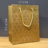Gold Geometrik Desenli Orta Boy Karton Hediye Çantası
