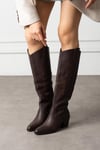 Extra Shoes İstanbul Kadın Kahverengi Cilt Kov Boy / Cow Girl Nakışlı Detaylı Topuklu Bot Çizme