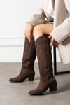 Extra Shoes İstanbul Kadın Kahverengi Süet Kov Boy / Cow Girl Nakışlı Detaylı Topuklu Bot Çizme