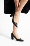 Extra Shoes İstanbul Kadın Siyah Mat Stiletto Sivri Burun Altın Aksesuar Detaylı