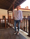 ERKEK V YAKA REGLAN GÖMLEK