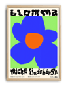Blomma Blue Flower Modern Duvar Tablosu – Yeşil Zeminli Tipografik Çiçek Poster